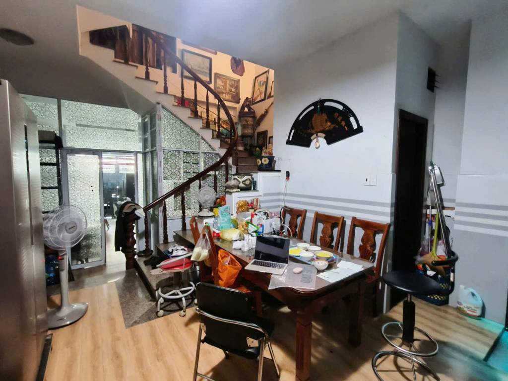 Bán nhà Nguyễn Hữu Cảnh, Bình Thạnh, hẻm 8m, 2 xe tải tránh, 56.5m2, nở hậu nhẹ